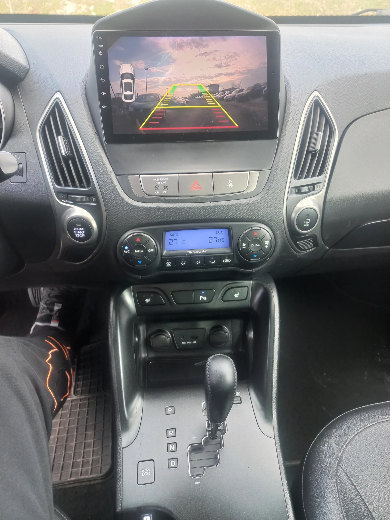 Hyundai IX35 2, 0 CRDI 4WD, снимка 17 - Автомобили и джипове - 54012319