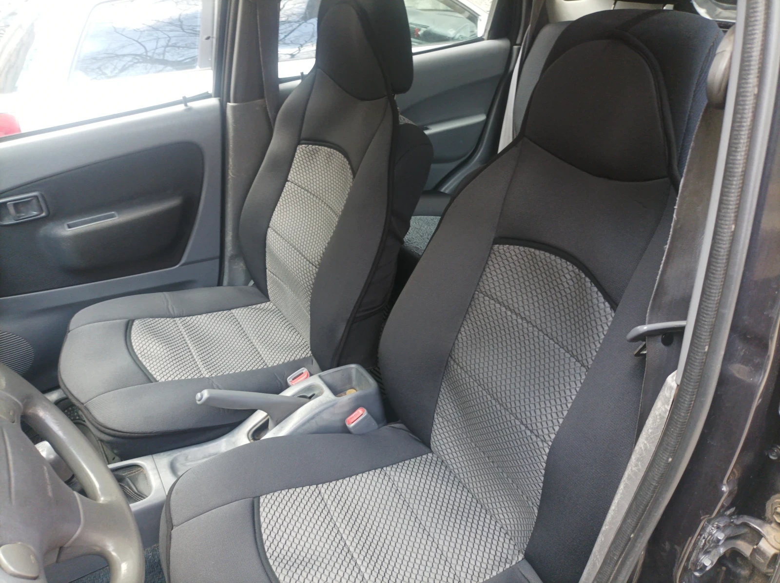 Daihatsu Terios, снимка 9 - Автомобили и джипове - 54097751