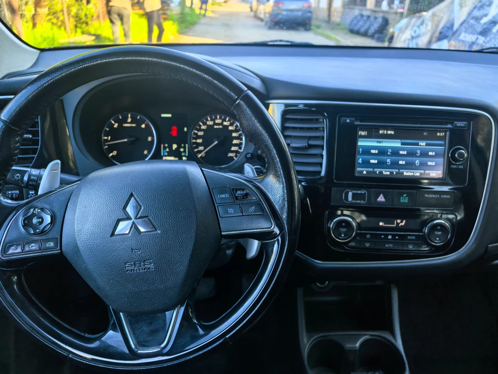 Mitsubishi Outlander 2.2 diesel 4x4, снимка 10 - Автомобили и джипове - 54843687