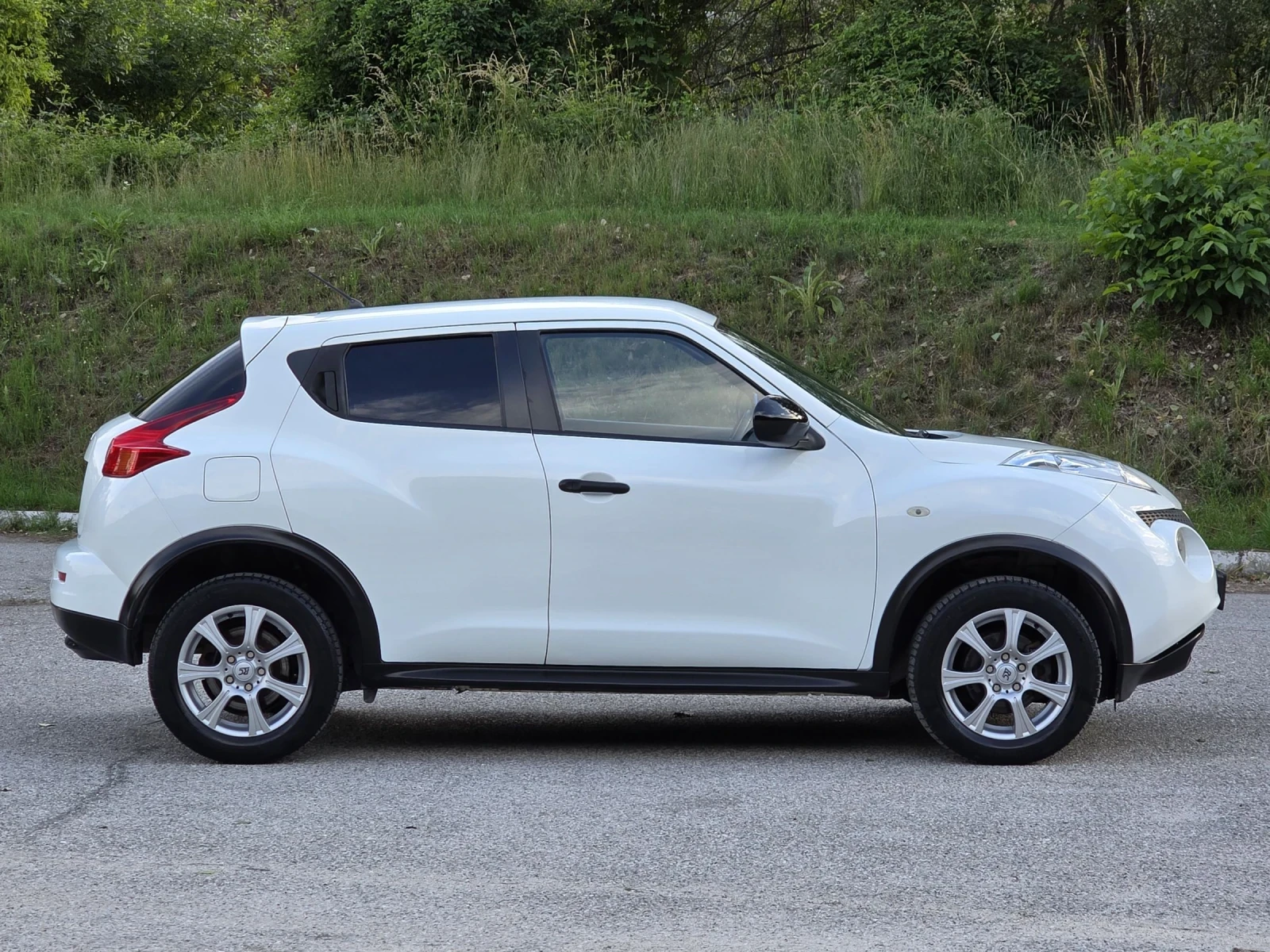 Nissan Juke * Топ състояние* , снимка 5 - Автомобили и джипове - 54861693