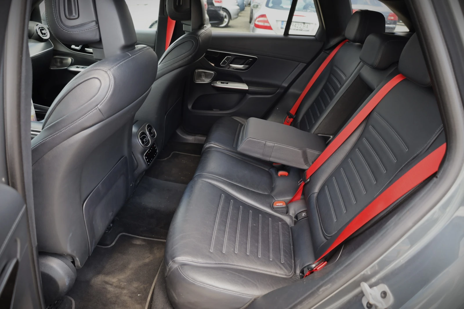 Mercedes-Benz GLC 220 2.2 ДИЗЕЛ, снимка 14 - Автомобили и джипове - 55361613