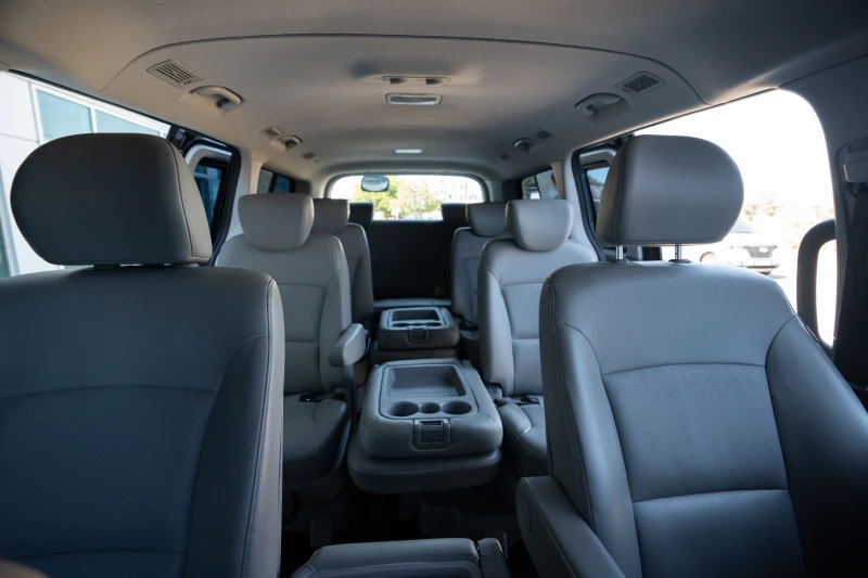 Hyundai Starex GRAND STAREX | 4x4 | 8+ 3 SEATS, снимка 12 - Бусове и автобуси - 51688629