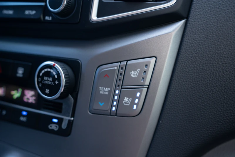 Hyundai Starex GRAND STAREX | 4x4 | 8+ 3 SEATS, снимка 9 - Бусове и автобуси - 51688629