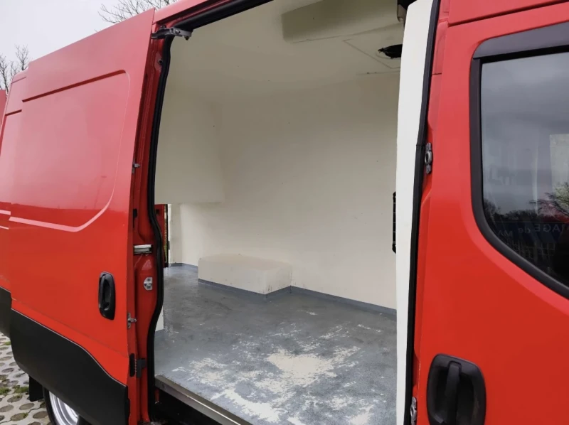 Iveco Daily 35C15, снимка 8 - Бусове и автобуси - 52944657