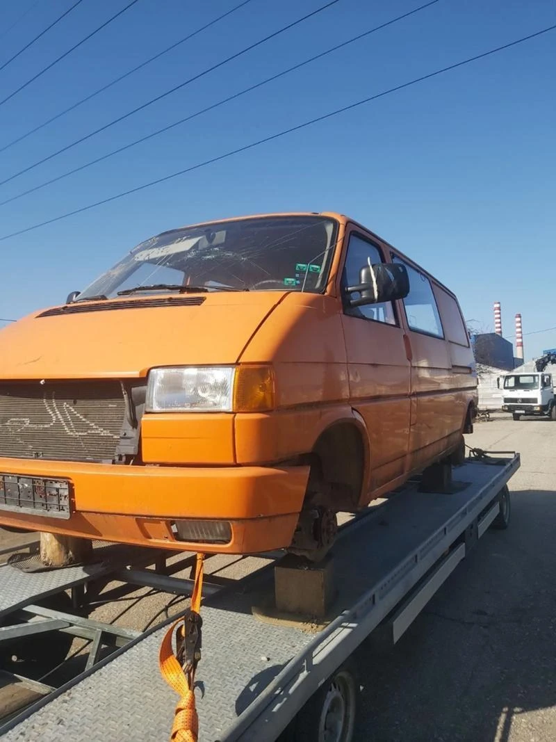 VW T4 2.4 НаЧасти, снимка 1 - Бусове и автобуси - 47333175