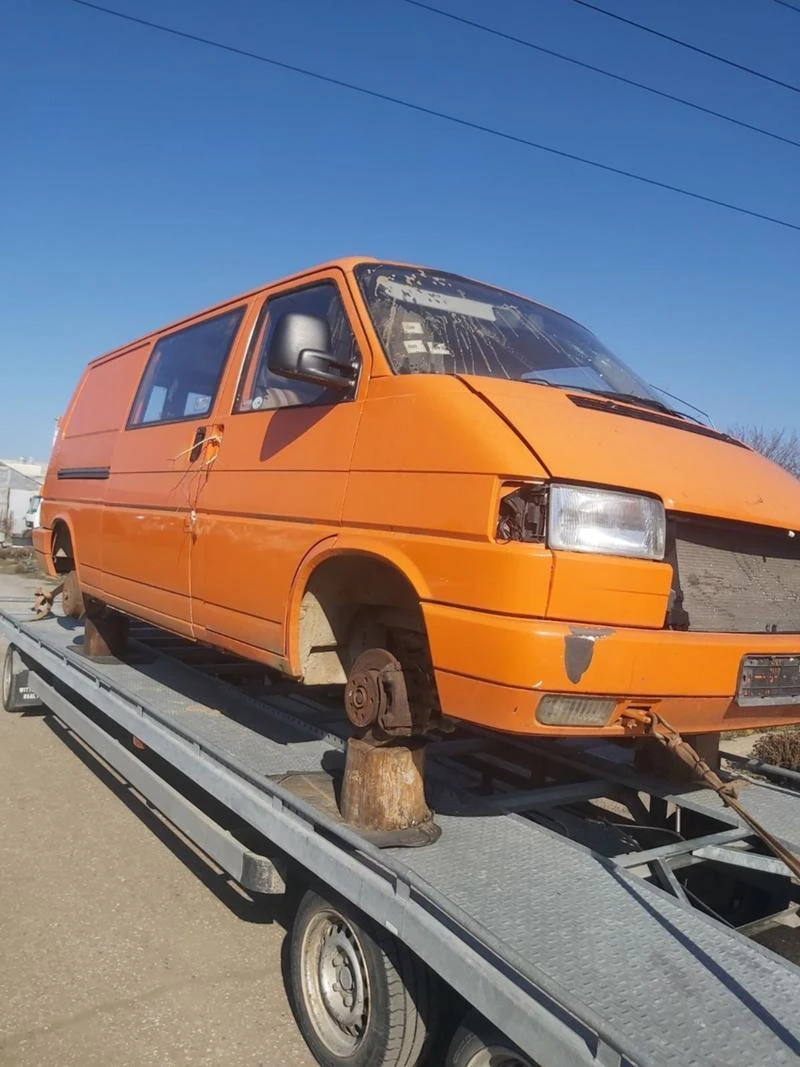 VW T4 2.4 НаЧасти, снимка 3 - Бусове и автобуси - 47333175