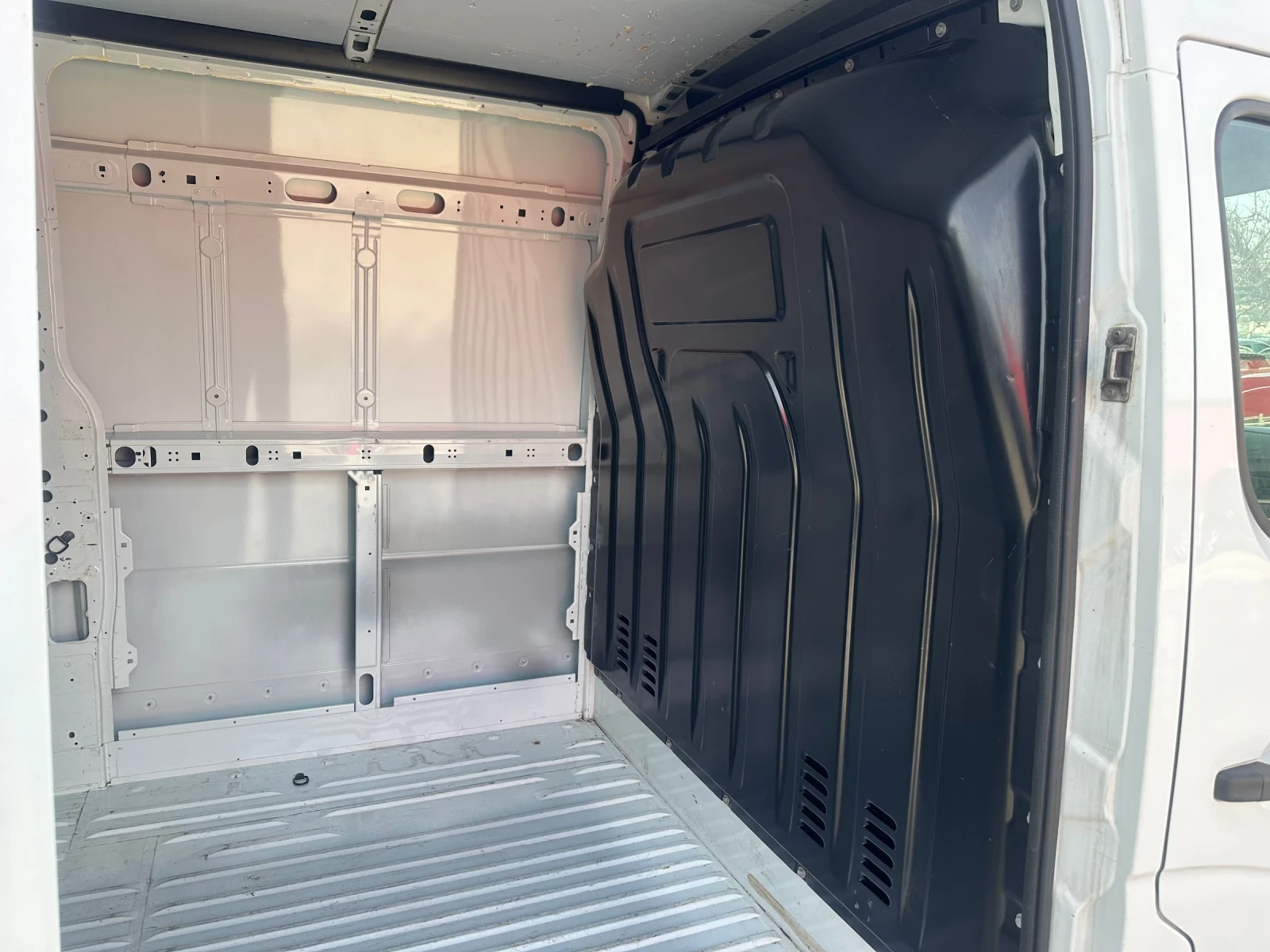 Opel Movano 2.3 CDTI, снимка 11 - Бусове и автобуси - 53877342