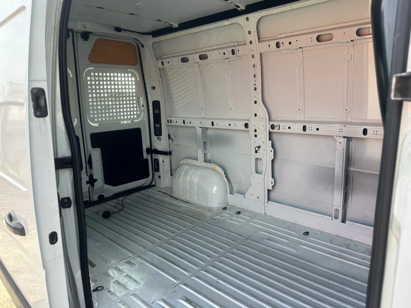 Opel Movano 2.3 CDTI, снимка 12 - Бусове и автобуси - 53877342