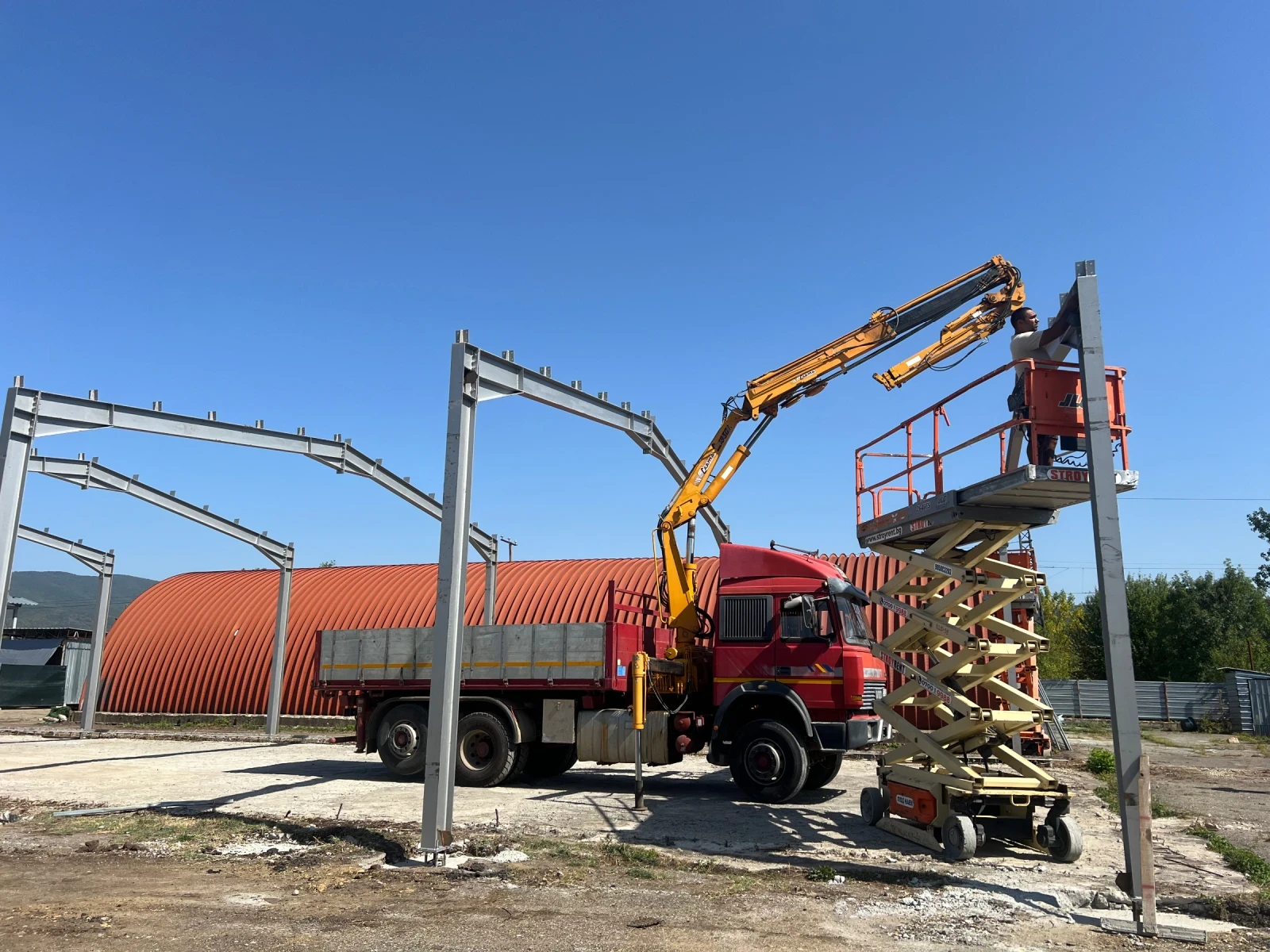 Iveco 190-32 Тристранен самосвал с кран, снимка 11 - Камиони - 53961088