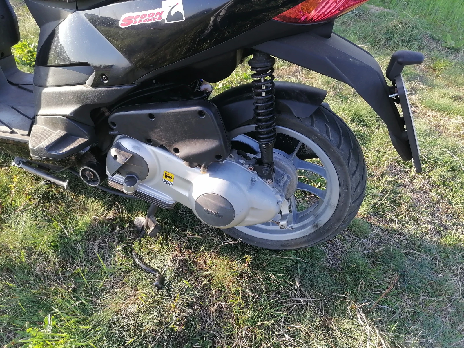 Aprilia 125  - изображение 6