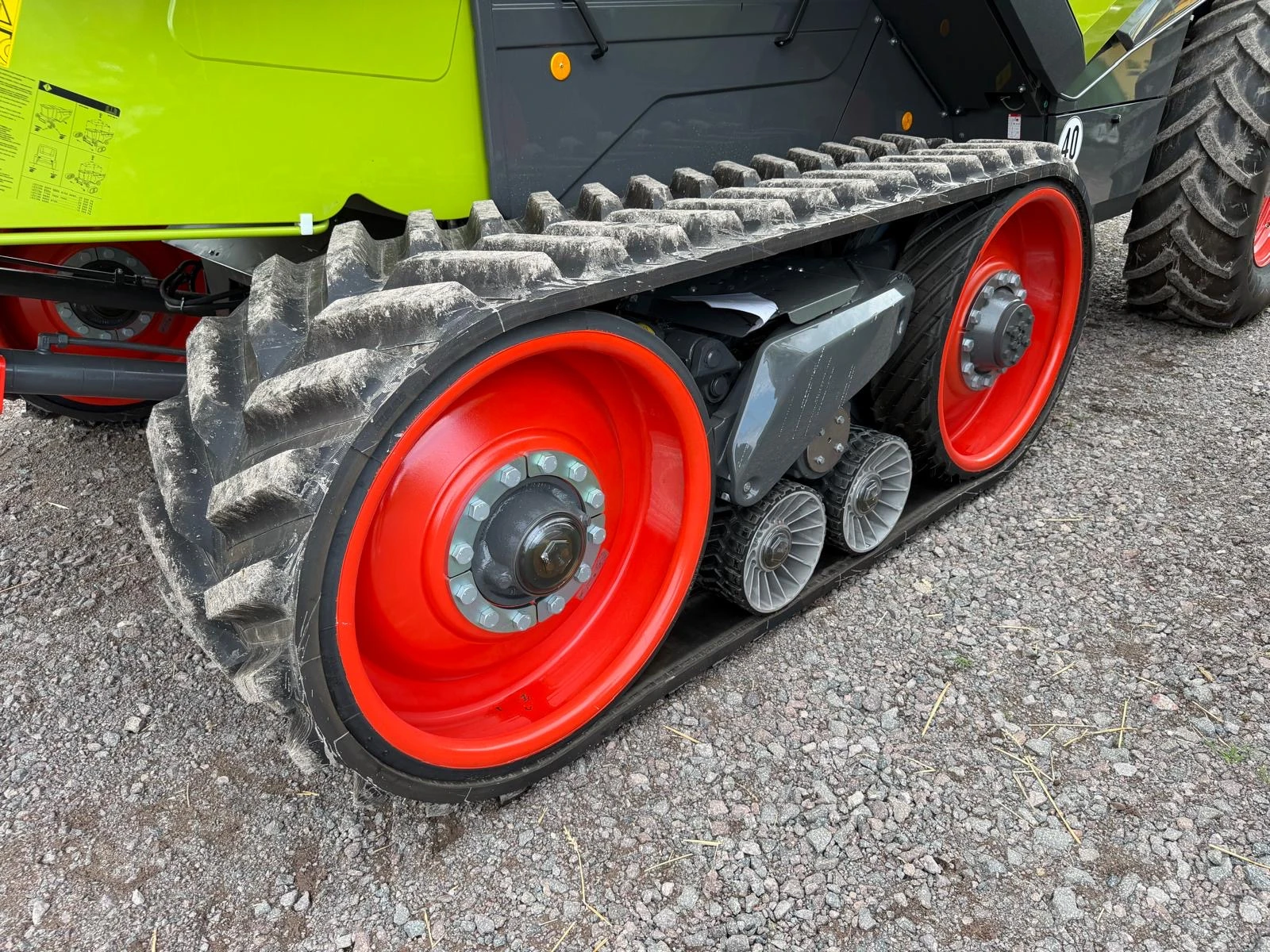 Комбайн Claas LEXION 8800 CEMOS AUTO ЧИСТО НОВА ГАРАНЦИЯ ЛИЗИНГ, снимка 8 - Селскостопанска техника - 55563185