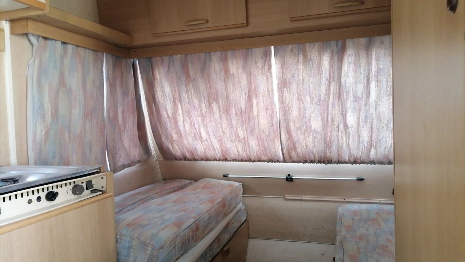 Каравана Adria Unica, снимка 5 - Каравани и кемпери - 54174377