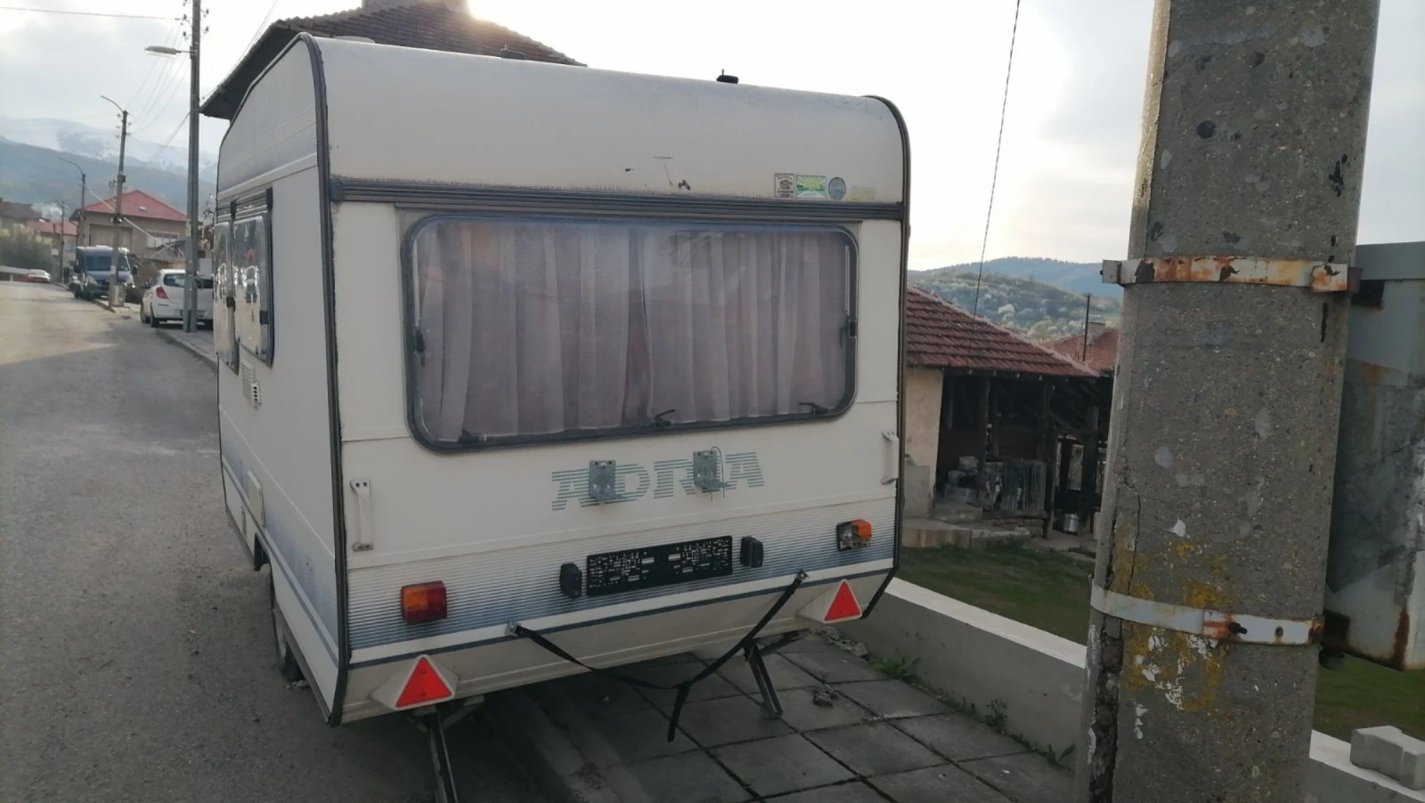 Каравана Adria Unica, снимка 4 - Каравани и кемпери - 54174377