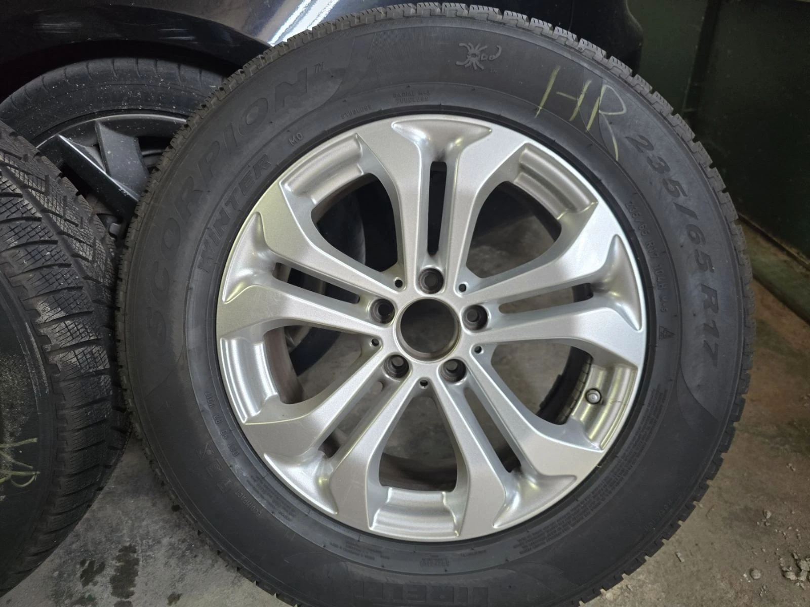    235/65R17  Mercedes-Benz GLC | Mobile.bg   6