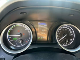 Toyota Camry LE, снимка 13