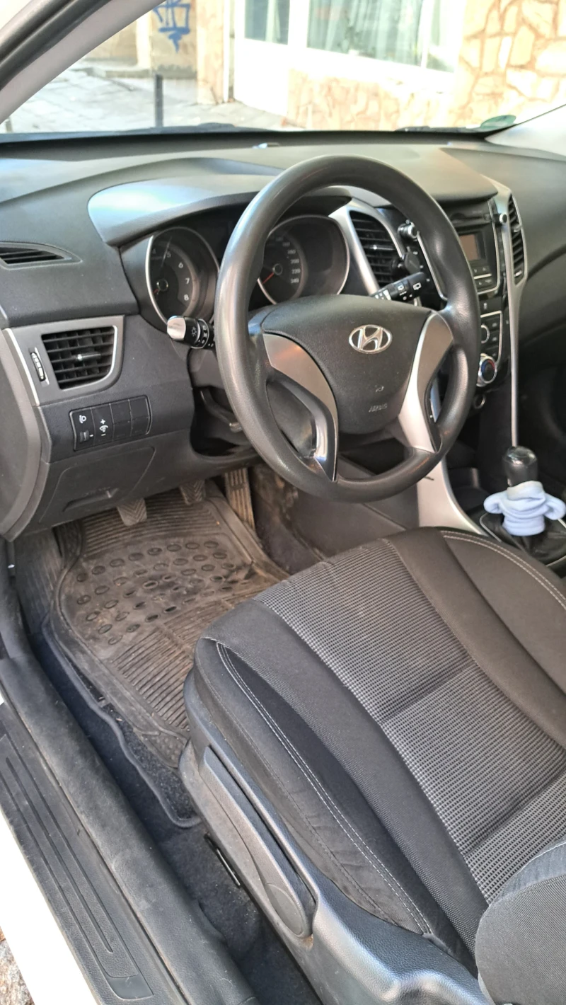 Hyundai I30, снимка 8 - Автомобили и джипове - 47007952