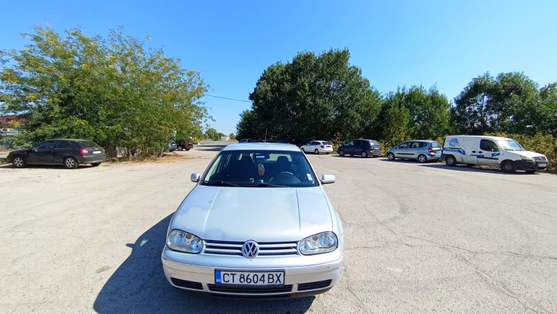 VW Golf 1.8 Газов Инжекцион, снимка 7 - Автомобили и джипове - 47376468