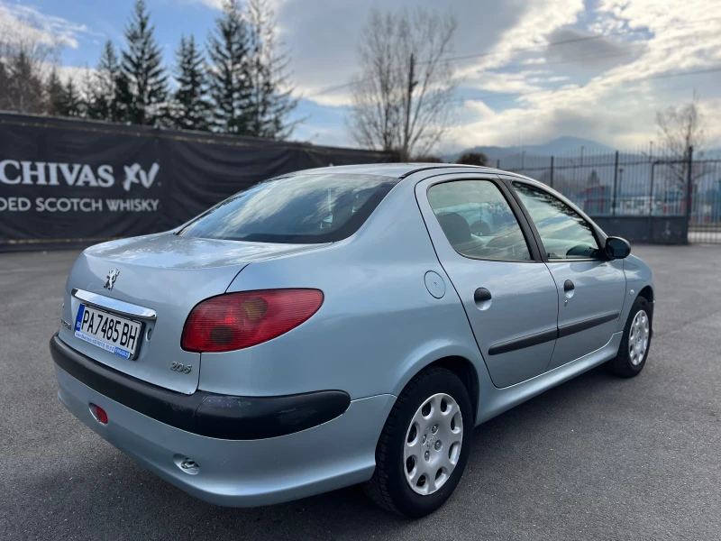 Peugeot 206 1.4 бензин Първи собственик, снимка 5 - Автомобили и джипове - 49537534