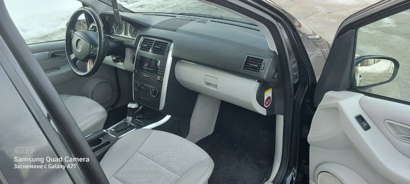 Mercedes-Benz B 170    Автомат бензин , снимка 9 - Автомобили и джипове - 48746459