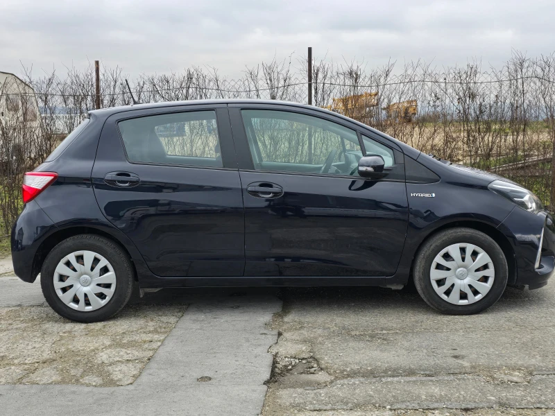 Toyota Yaris 1.5 Hybrid COOL, снимка 4 - Автомобили и джипове - 48851034