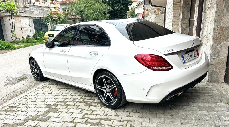 Mercedes-Benz C 300 AMG, снимка 9 - Автомобили и джипове - 51815773