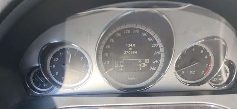 Mercedes-Benz E 500 5.5 388hp, снимка 11 - Автомобили и джипове - 52283505