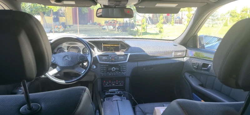 Mercedes-Benz E 500 5.5 388hp, снимка 10 - Автомобили и джипове - 52283505
