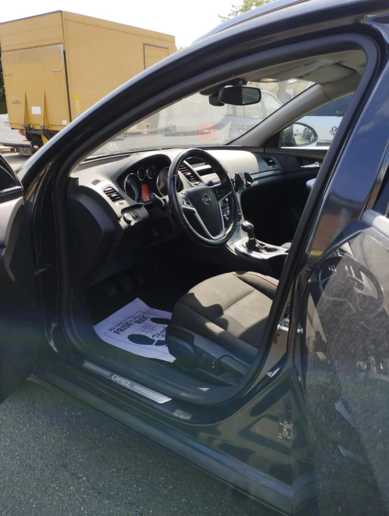 Opel Insignia, снимка 8 - Автомобили и джипове - 52407725
