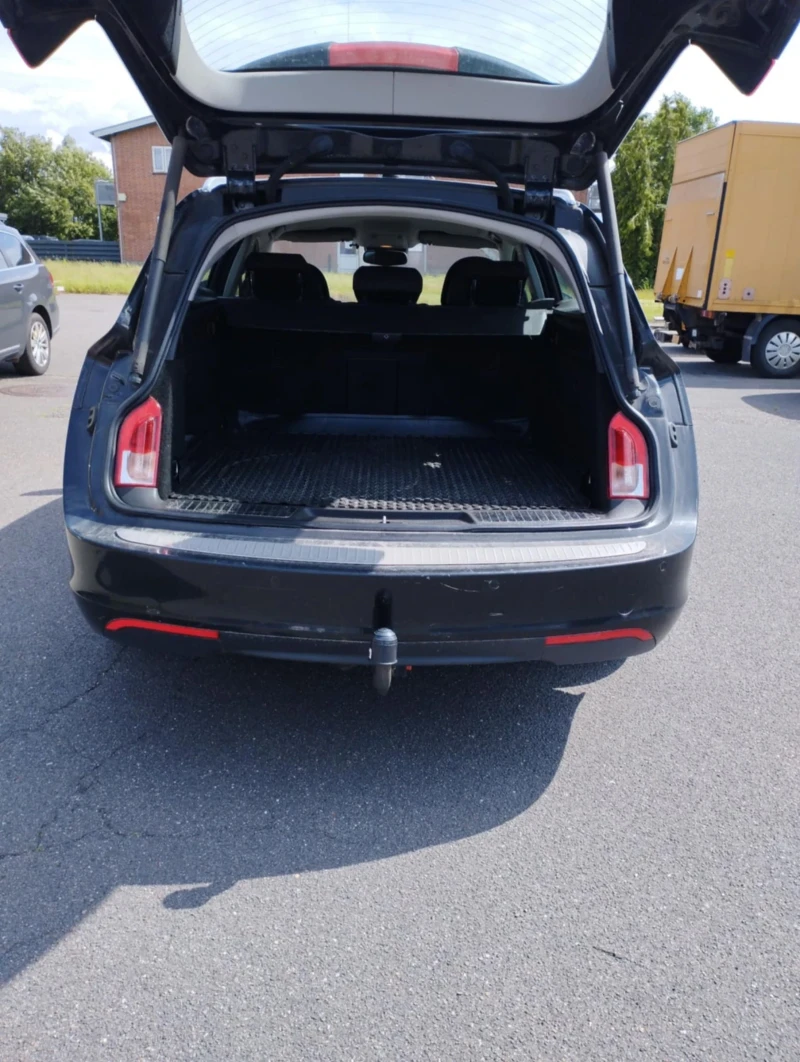 Opel Insignia, снимка 9 - Автомобили и джипове - 52407725