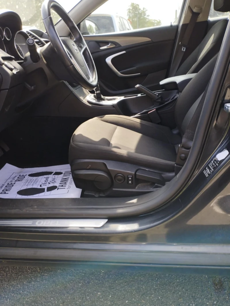 Opel Insignia, снимка 7 - Автомобили и джипове - 52407725