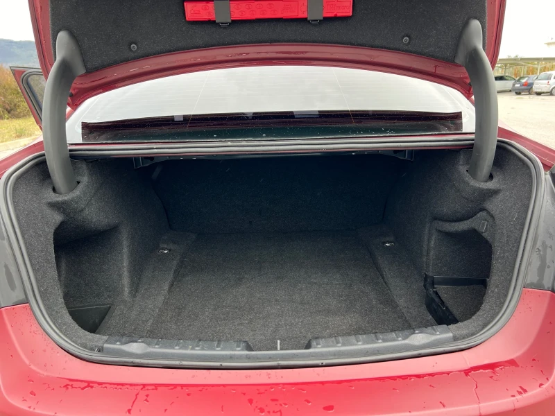 BMW 320  F30* Sport* LED* 184кс, снимка 7 - Автомобили и джипове - 52665548