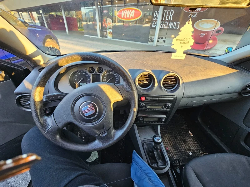 Seat Ibiza 1.4, снимка 4 - Автомобили и джипове - 52145453