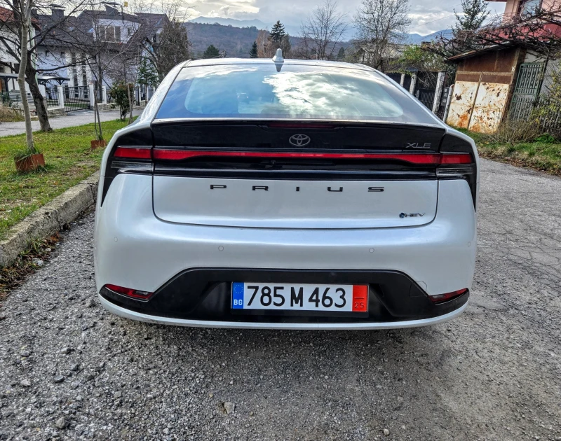 Toyota Prius XLE AWD, снимка 6 - Автомобили и джипове - 52555131