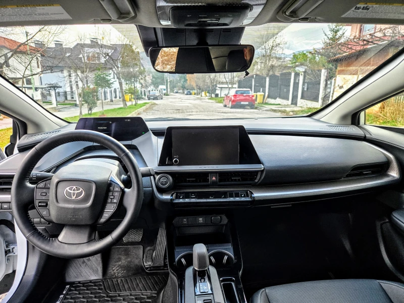 Toyota Prius XLE AWD, снимка 14 - Автомобили и джипове - 52555131