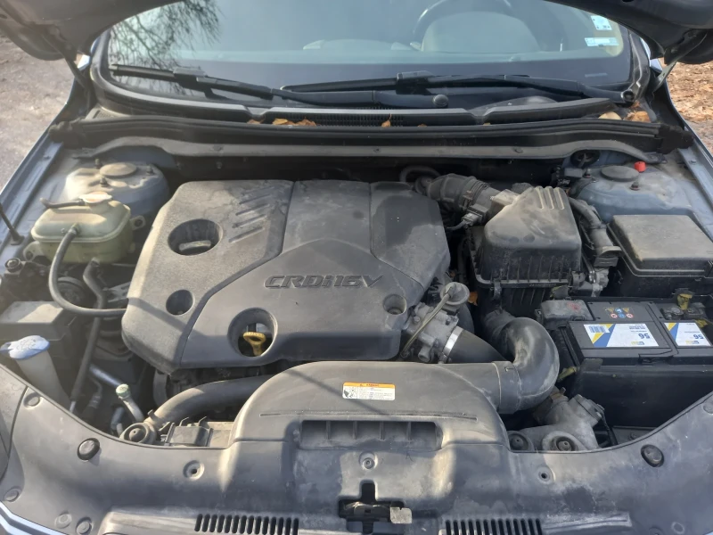 Kia Ceed 1.6 CRDI, снимка 3 - Автомобили и джипове - 52837208