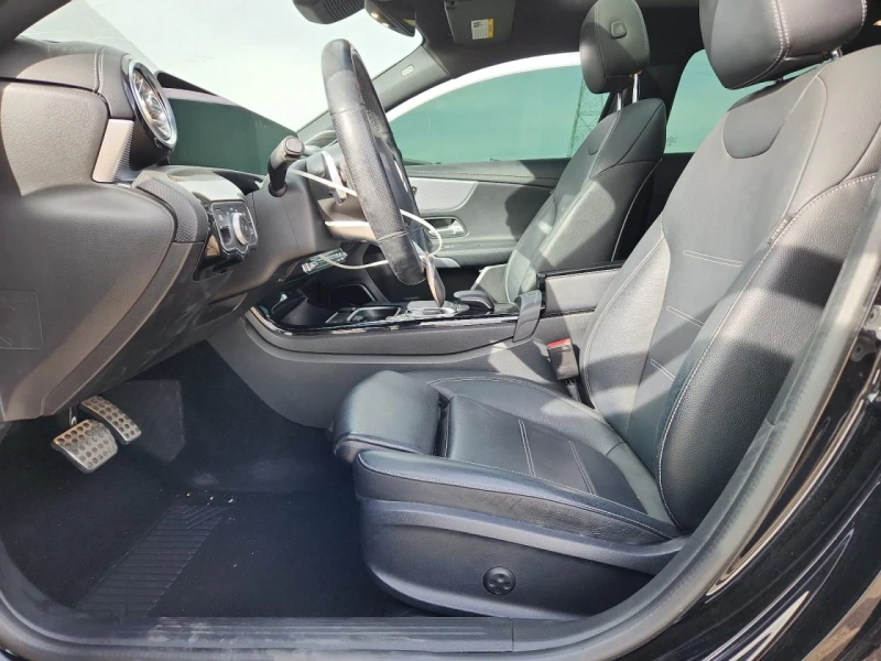 Mercedes-Benz A 220 AMG PKG* DRIVER ASSIST* PREMIUM PKG* NIGHT PKG* , снимка 7 - Автомобили и джипове - 53180067