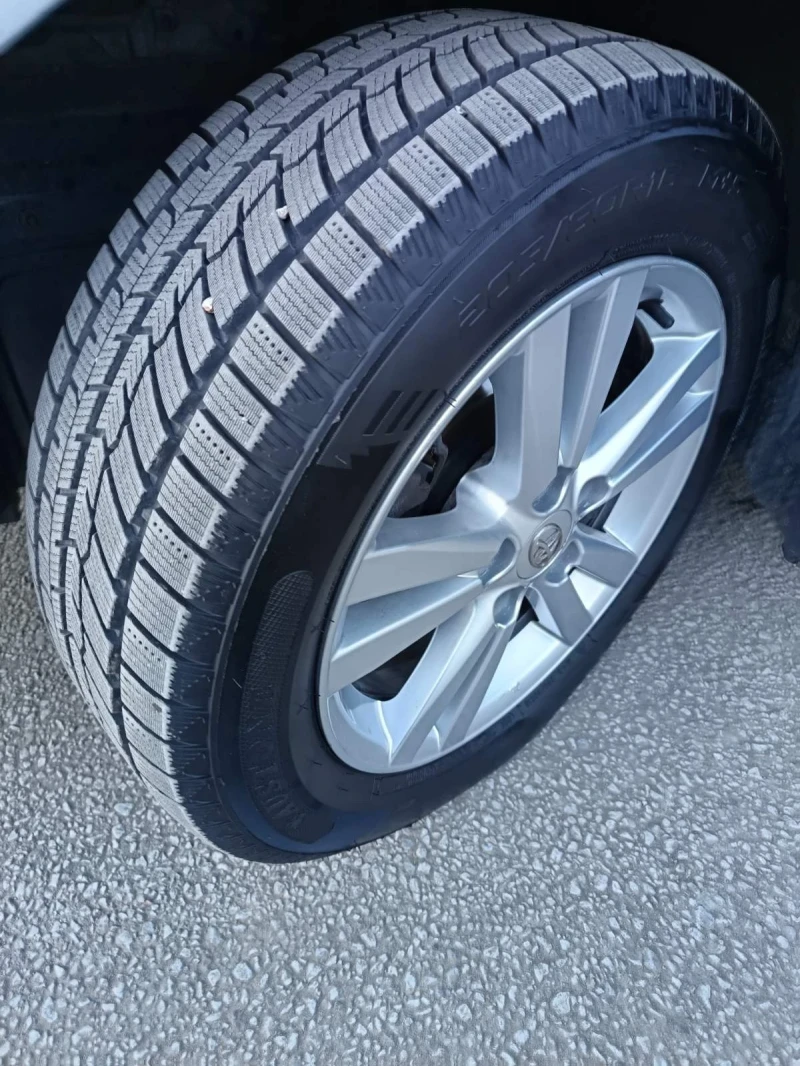 Toyota Avensis 75323 км , снимка 6 - Автомобили и джипове - 53447724