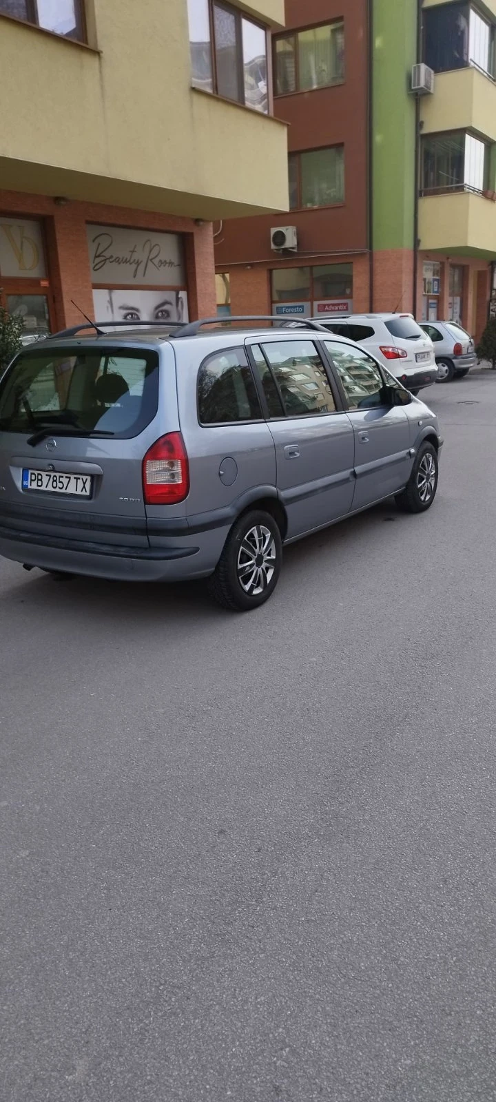 Opel Zafira, снимка 3 - Автомобили и джипове - 49236840