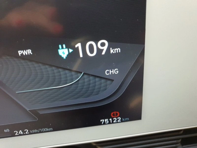 Hyundai Ioniq 5 72.6KWh/UNIQ/ГАРАНЦИЯ/360/HEADUP/BOSE/2022Г., снимка 8 - Автомобили и джипове - 52649004