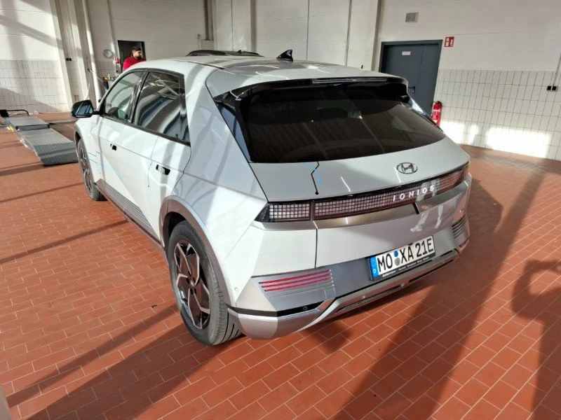 Hyundai Ioniq 5 72.6KWh/AWD/306HP/360CAM/BOSE/HEADUP/ГАРАНЦИИОНЕН - изображение 3