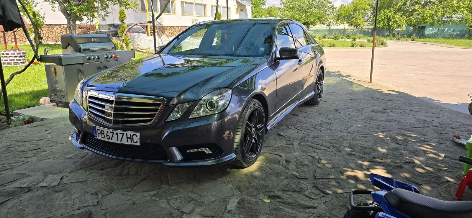 Mercedes-Benz E 500 5.5 388hp, снимка 1