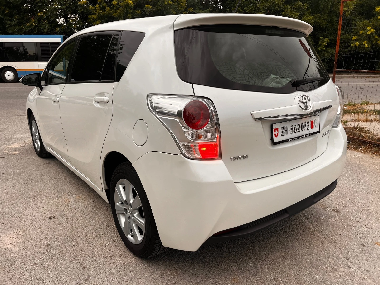 Toyota Verso 1.6 D-4D - изображение 3