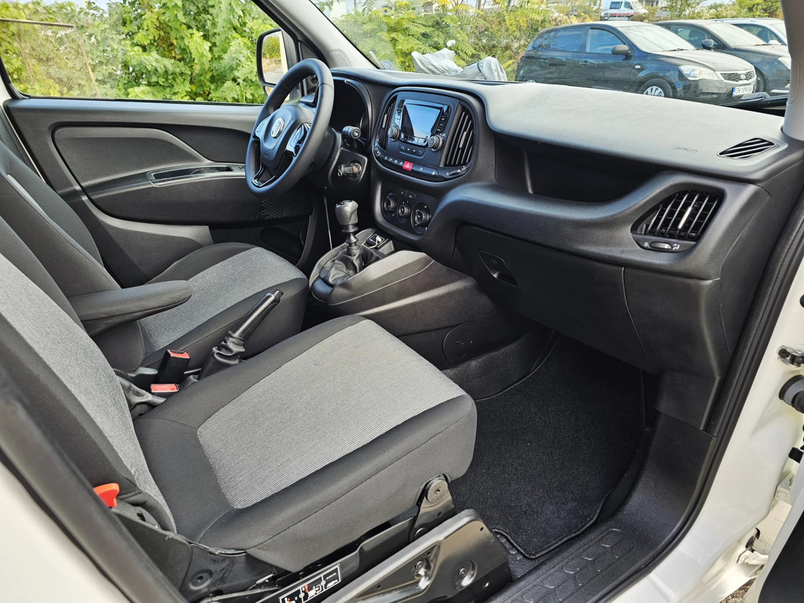 Fiat Doblo 1.4 CNG Natural Power | Mobile.bg — изображение 11