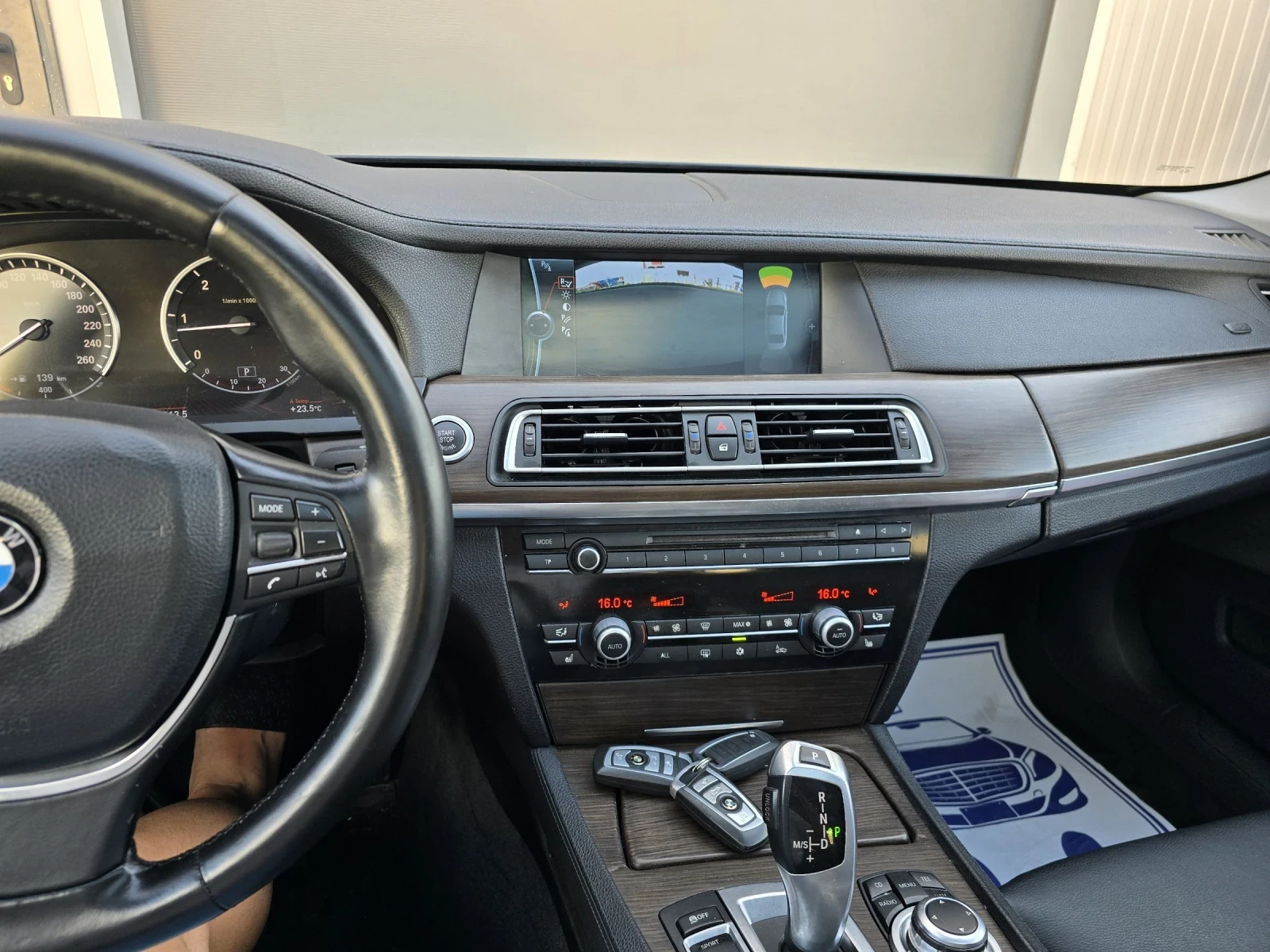 BMW 730 d 245k.c* Distronic* Webasto* Люк* Камера* ЛИЗИНГ* | Mobile.bg — изображение 12