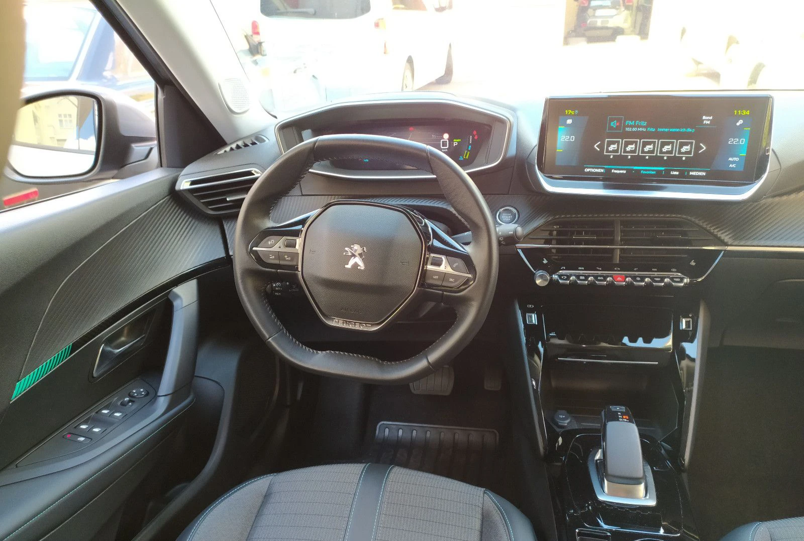 Peugeot 2008 ELECTRIC/ALLURE/136HP/360/SHZ/NAVI/LED/E162 - изображение 5
