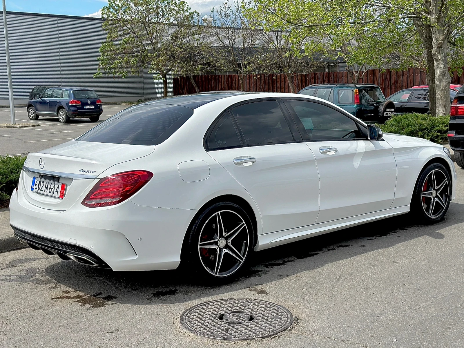 Mercedes-Benz C 300 AMG - изображение 10