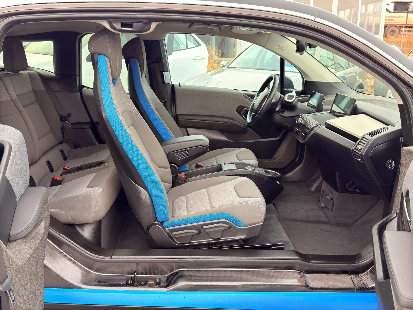 BMW i3 120 Ah - изображение 8
