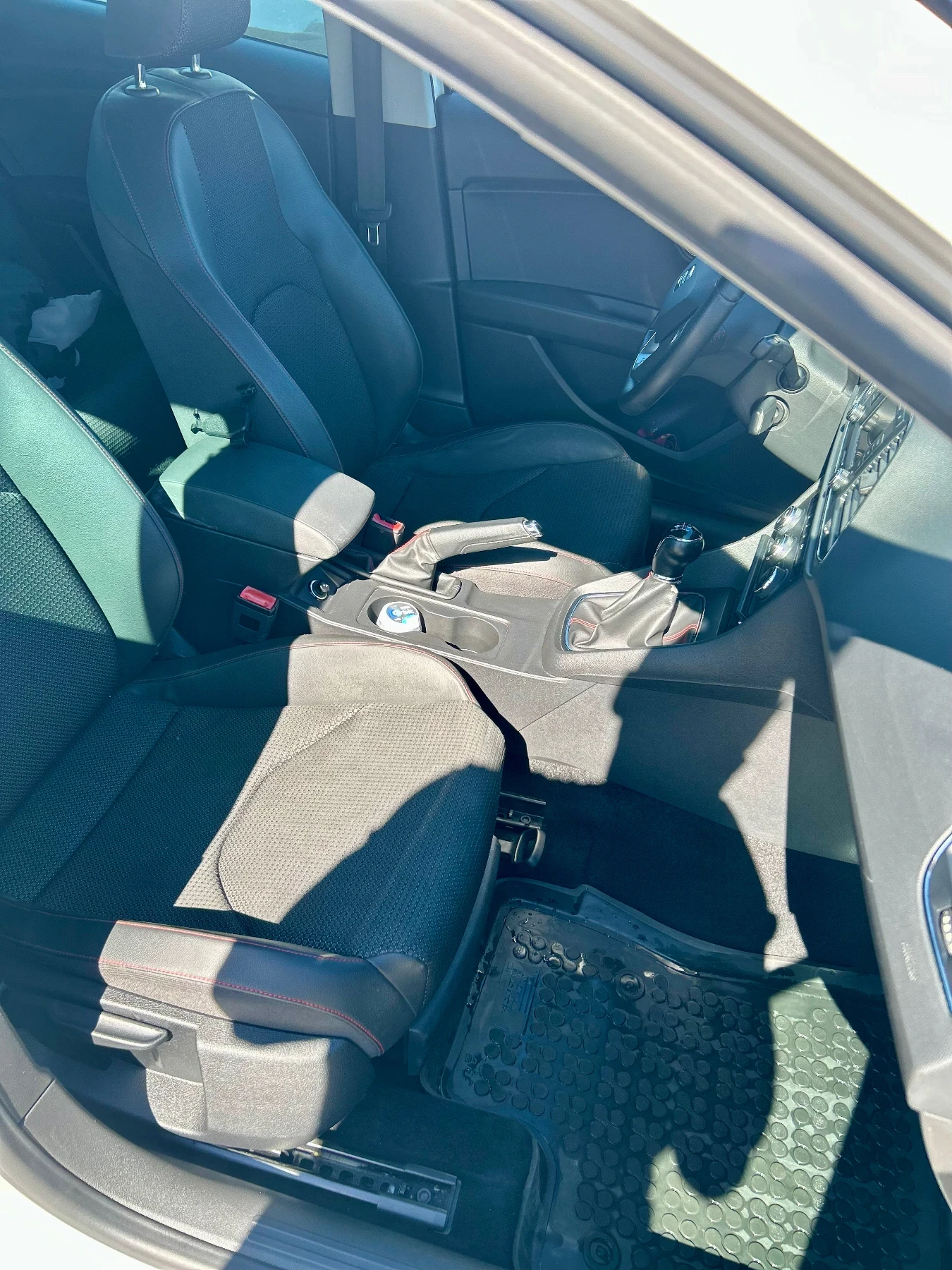 Seat Leon 2.0 TDI FR - изображение 9