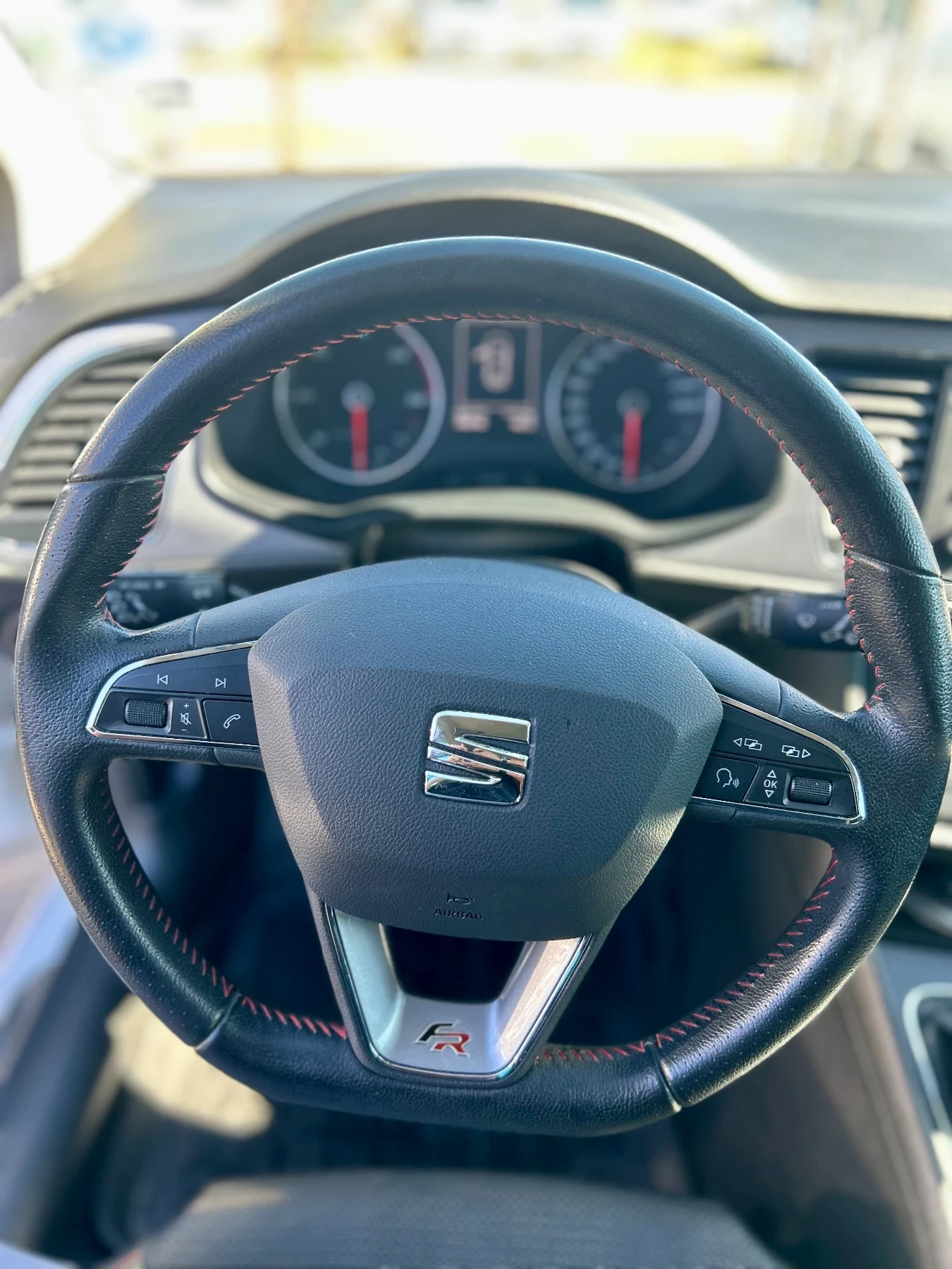 Seat Leon 2.0 TDI FR - изображение 7