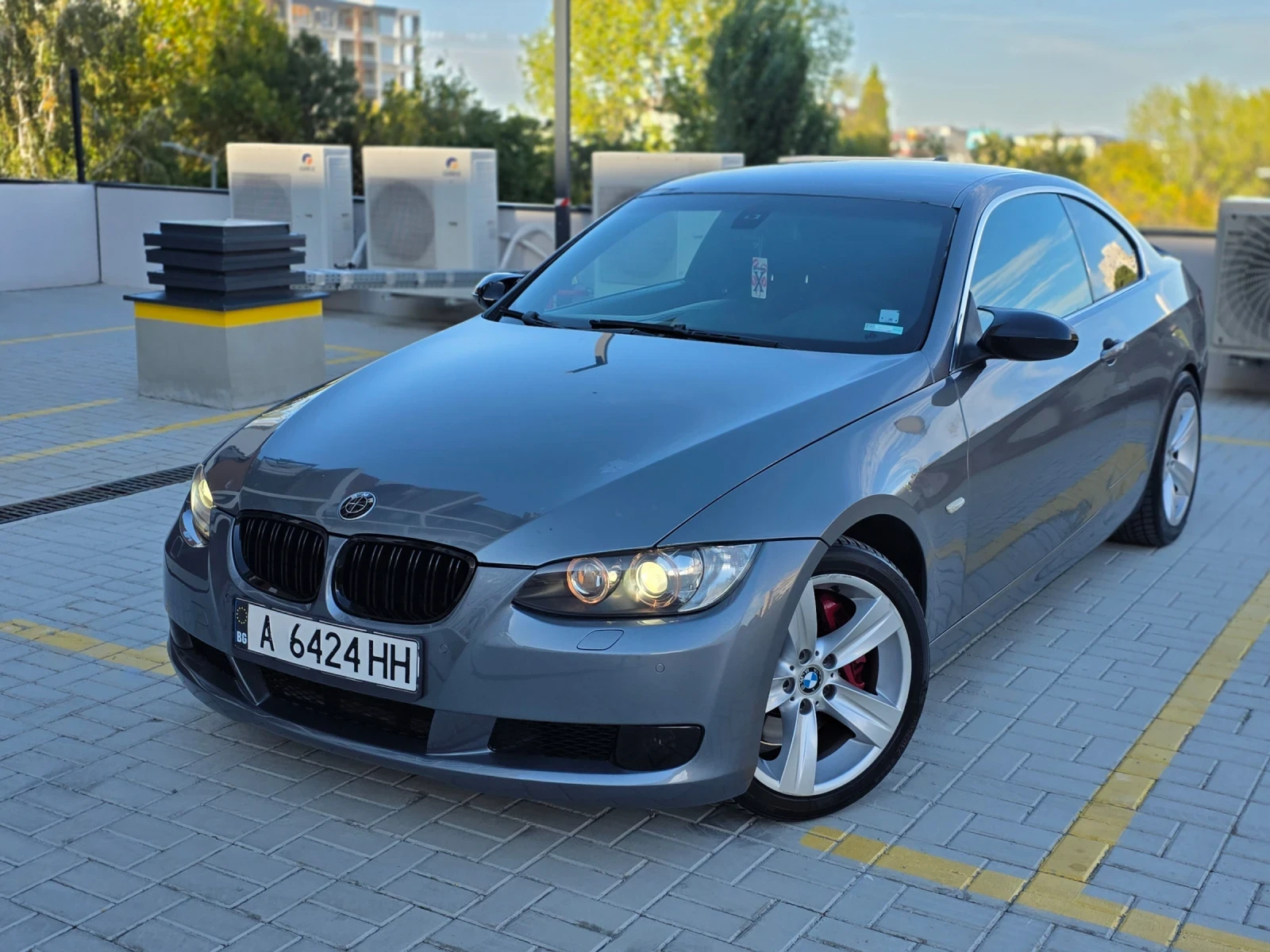 BMW 330 3.0 - изображение 3